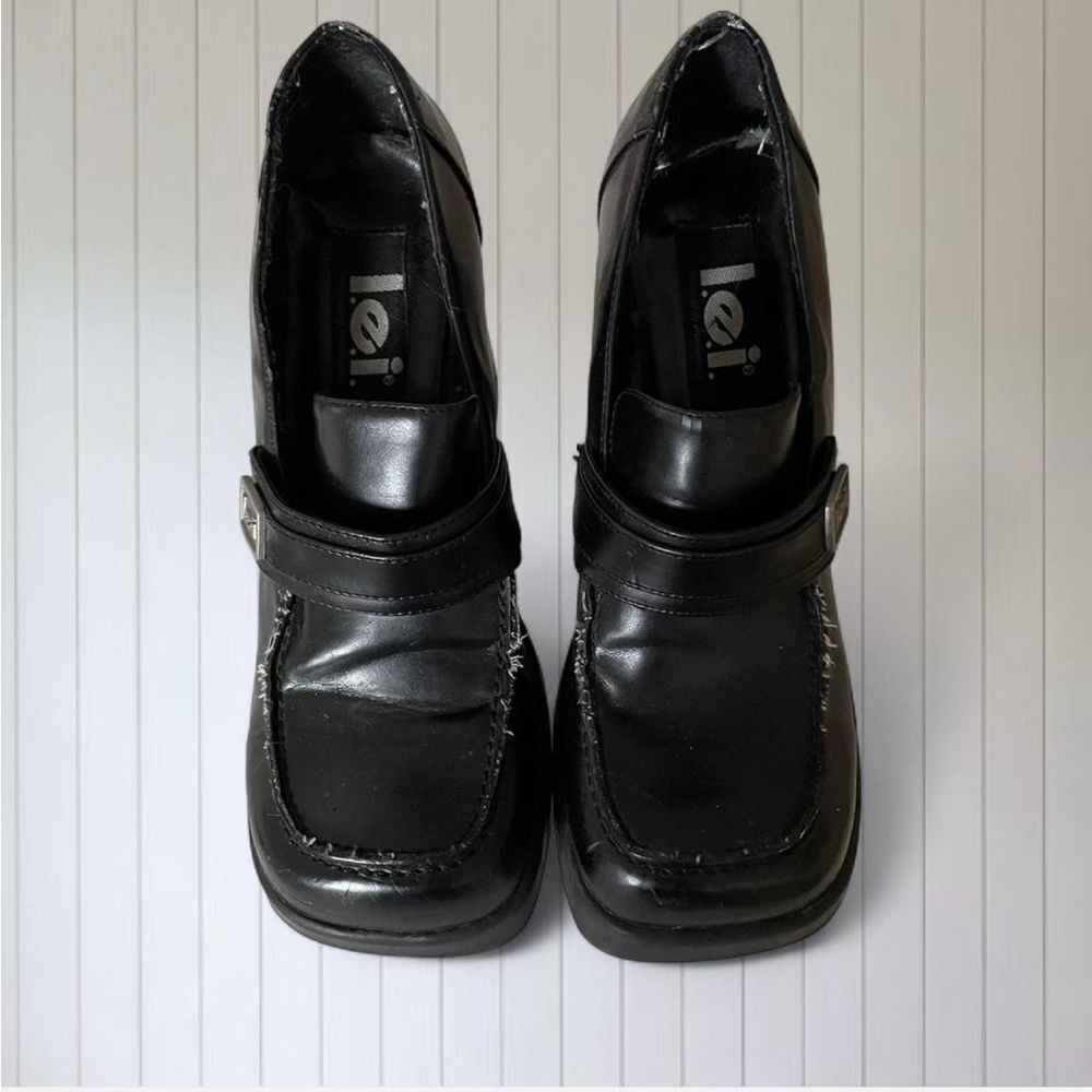 SOLD Vintage 90s Y2K LEI Faux Leather Loafer Chunky Heels - Picture 3 of 8